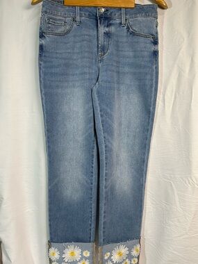DRIFTWOOD Light Blue Cropped Jeans with White and Yellow Daisy Hem